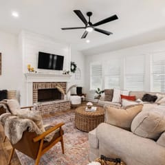 Cozy, sassy & fun! NEW modern farmhouse!!
