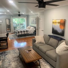 Travis Heights Oasis!
