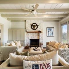 Cozy Ranch Home mins to Brenham & Round Top!