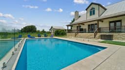 Haus on the Gem: Spacious Countryside Retreat w/ Pool