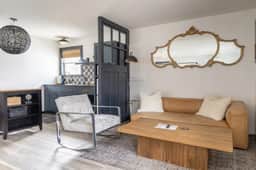 Hotel Bebe - Luxe Bungalows Steps from Marburger