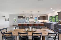 La Grange Modern Farmhouse, breathtaking views!