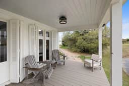 Lakefront Charm: Your Perfect Getaway in Round Top