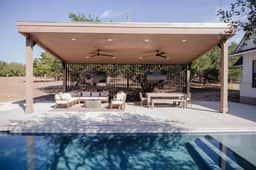 Luxury Home Sleeps 20 Pool & Outdoor Entertainment