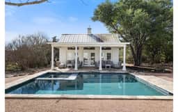 Round Top entertainer's oasis w/POOL, Pond & more!