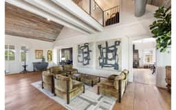 Round Top entertainer's oasis w/POOL, Pond & more!