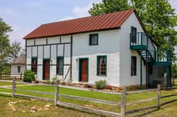Settler's Crossing Sanctuary! Sleeps 35 | Weddings
