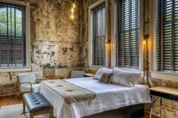 The downtown Brenham Schoolhouse Hotel, Room C
