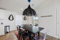 The Trendsetter: Cozy Farmhouse near Round Top