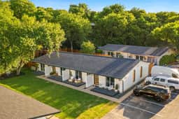 Zilker Haus Bungalow, Walk to Zilker