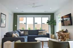 Austin Abode | Heated Pool | Sleeps 12 | Rainey St - Image 5