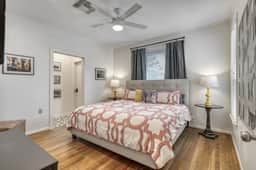 Trendy & Posh! Your smalltown retreat awaits! - Image 2