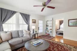 Quiet & clean, minutes from downtown Brenham! - Image 3