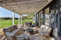 The Bunkhouse at Fable Farm, 15 min to Round Top! - Image 4