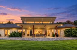 Round Top Designer Home - Image 2