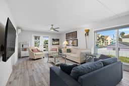 110 E Huisache St - Image 3