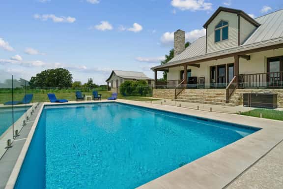 Hidden Gem: Spacious Countryside Retreat w/ Pool - Image 1