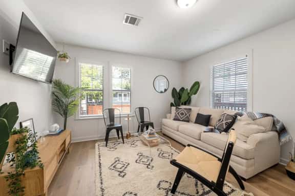 SoCo BoHo Bungalow 2 | Sleeps 4 - Image 1
