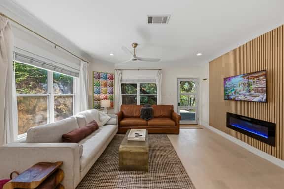 Zilker Home | Downtown Views + Walk to ACL - Image 1