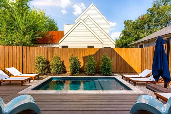 Austin Abode | Heated Pool | Sleeps 12 | Rainey St - Image 1