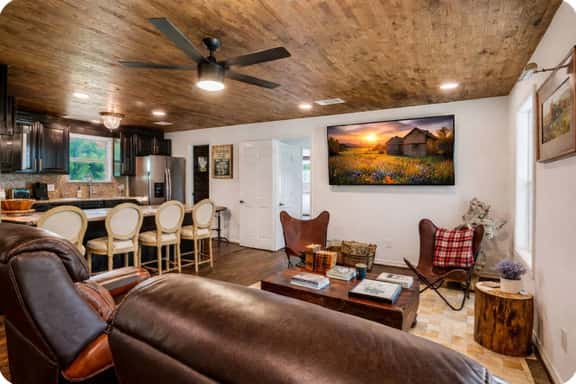 Hamton Farm Cottage: Serene Fayetteville Retreat - Image 1