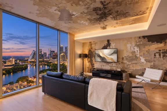 2BD Luxury Condo | Water Views | Pool | Rainey St - Image 1