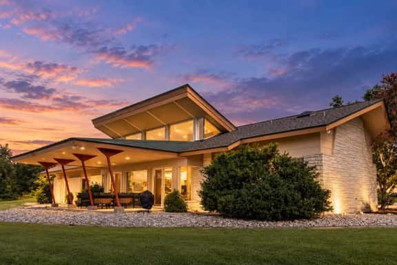 Round Top Designer Home - Image 1