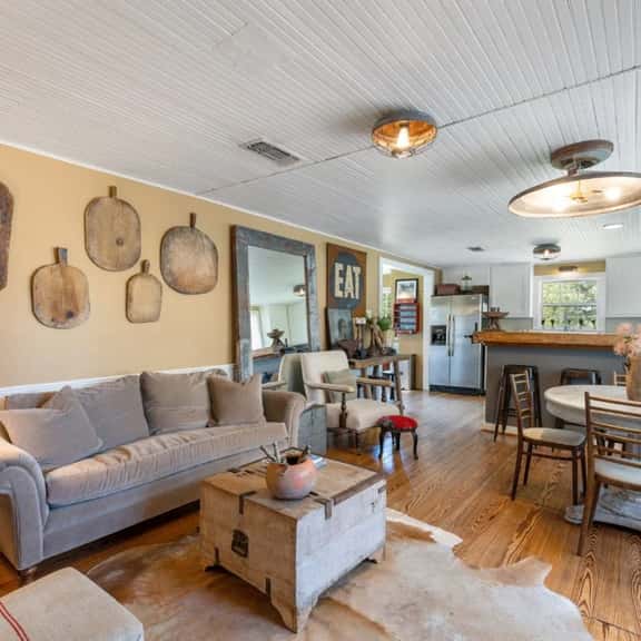 Fun, eclectic Round Top home w/POOL! 5 min to town - Image 1