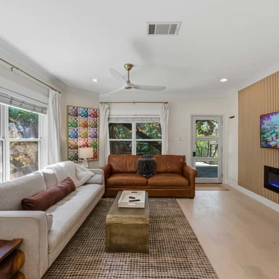 Zilker Home | Downtown Views + Walk to ACL - Image 1