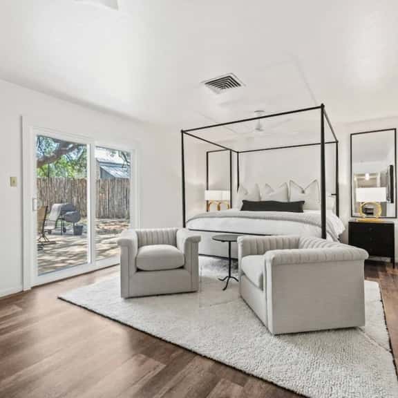Baron's Creek Headquarters | Sleeps 12 | Hot Tub - Image 1