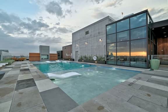 2BD Luxury Condo | Water Views | Pool | Rainey St