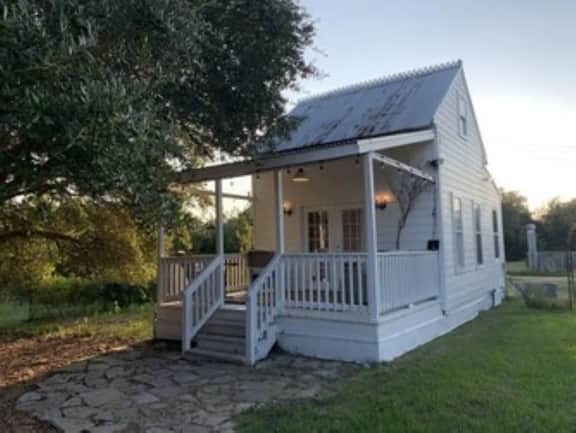 Enchanting Casita, 5 minutes to Round Top!