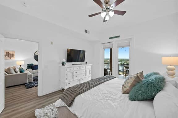 Luxe Waterfront Condo | Pool | Spa | Restaurant