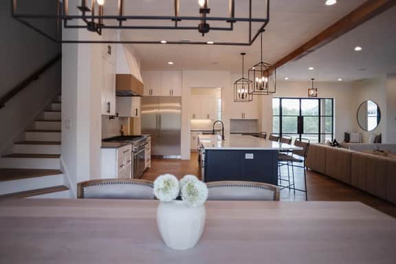 Luxury Home Sleeps 20 Pool & Outdoor Entertainment