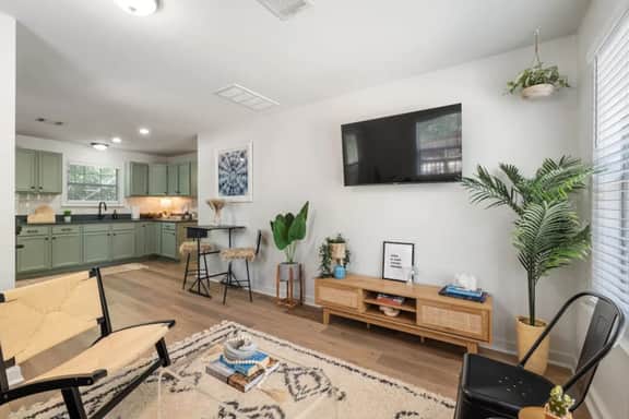 SoCo BoHo Bungalow 2 | Sleeps 4 - Image 2