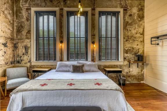The downtown Brenham Schoolhouse Hotel, Room C