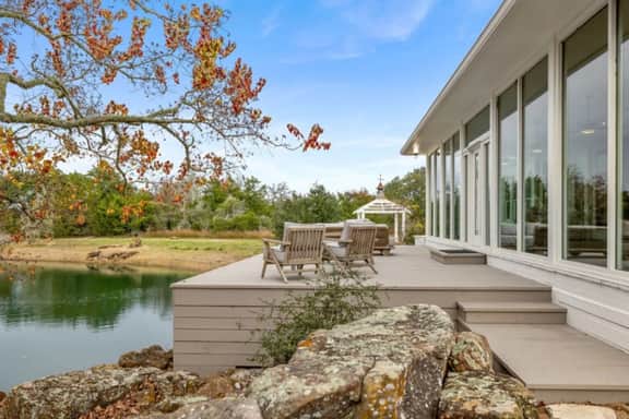 Round Top entertainer's oasis w/POOL, Pond & more! - Image 5