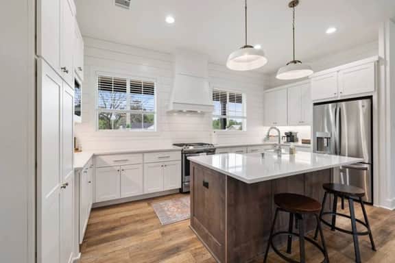Cozy, sassy & fun! NEW modern farmhouse!! - Image 5