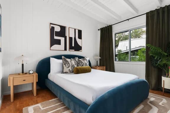 MidMod Bungalow 5BR Heated Pool - Image 2