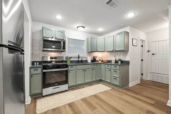 2109 Brackenridge - Upstairs and Downstairs Unit - Image 5