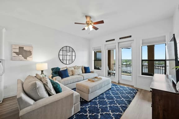 Luxe Waterfront Condo | Pool | Spa | Restaurant