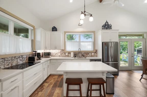 Tranquil Farmhouse Retreat with Scenic Views!
