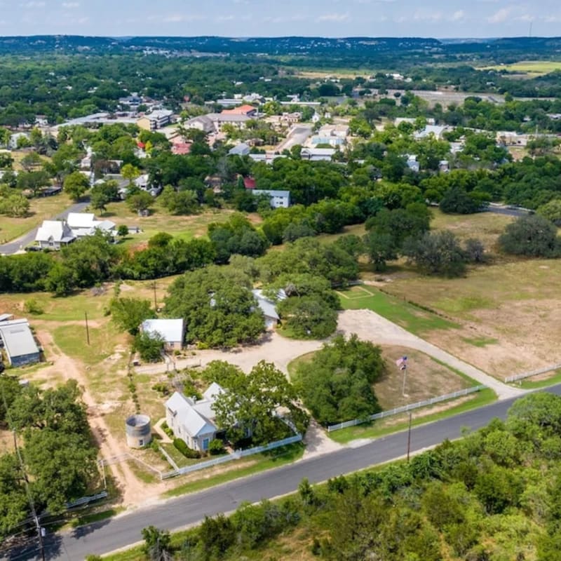 Baron's Creek Ranch | Big Groups | 3 Homes | Sleeps 20